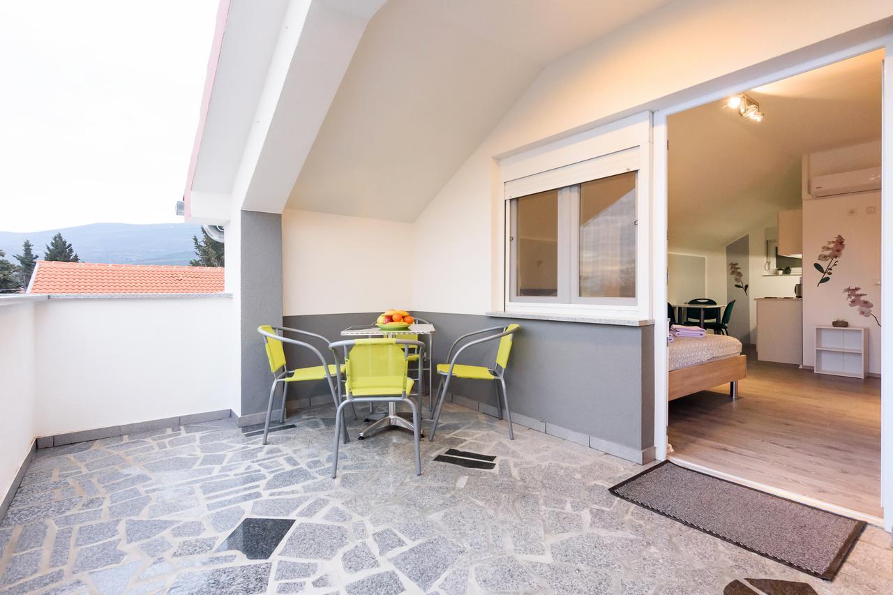 Apartmani Orhideja Горни Карин Екстериор снимка